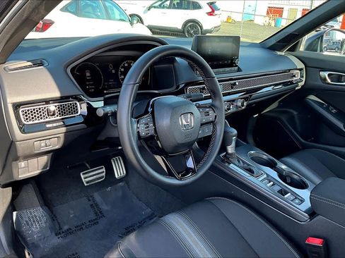 Used 2025 Honda Civic Sport image 17