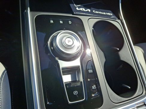 New 2026 Kia Carnival SX Prestige FWD image 17