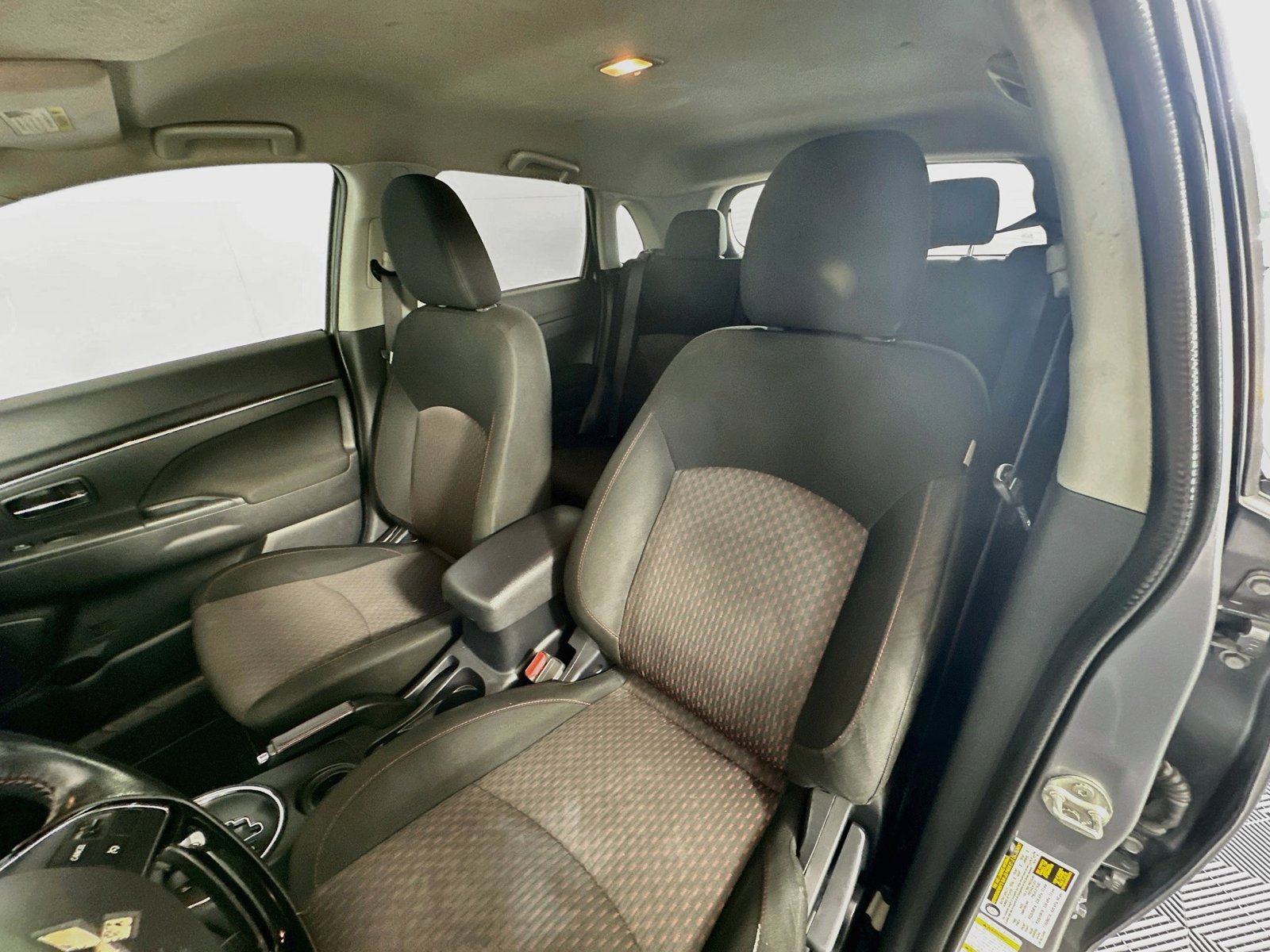 Used 2017 Mitsubishi Outlander Sport LE FWD image 20