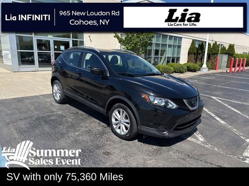 Used 2018 Nissan Rogue Sport SV AWD/4WD image 1
