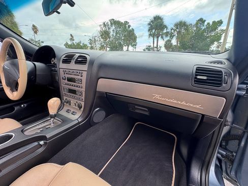Used 2005 Ford Thunderbird 50th Anniversary RWD image 93