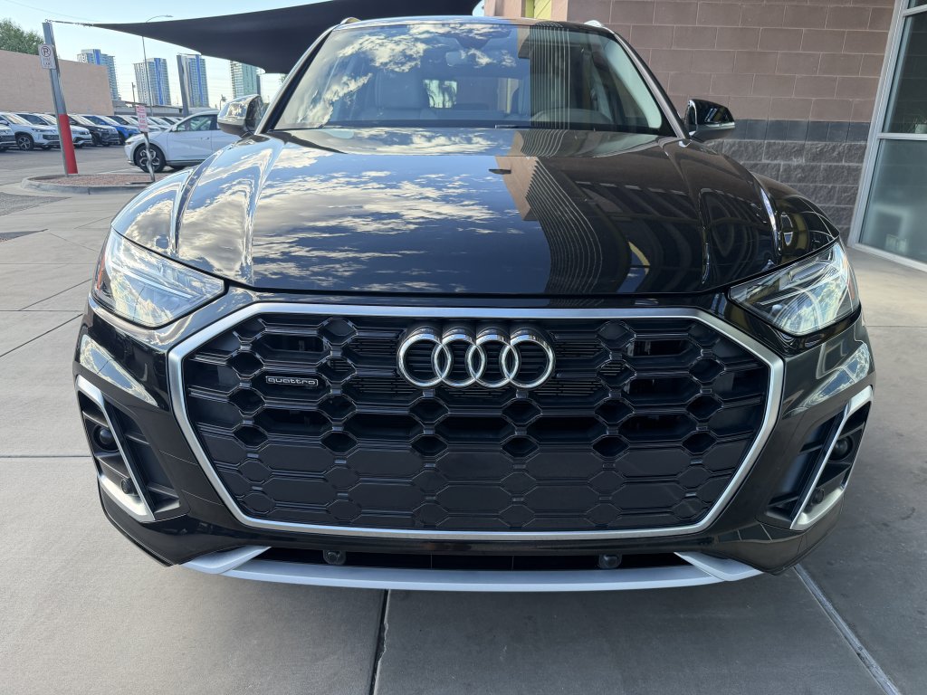 Used 2025 Audi Q5 e Premium AWD/4WD image 10