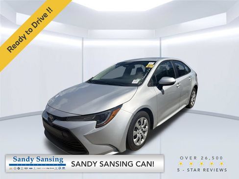 Used 2023 Toyota Corolla LE FWD image 1
