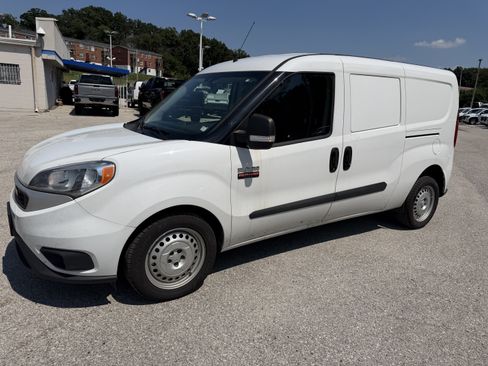 Used 2022 RAM ProMaster City Tradesman FWD image 3