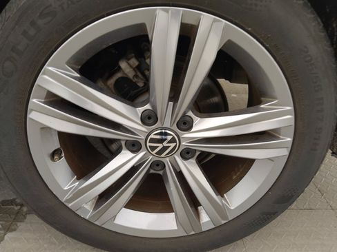 Used 2024 Volkswagen Jetta SE FWD image 31