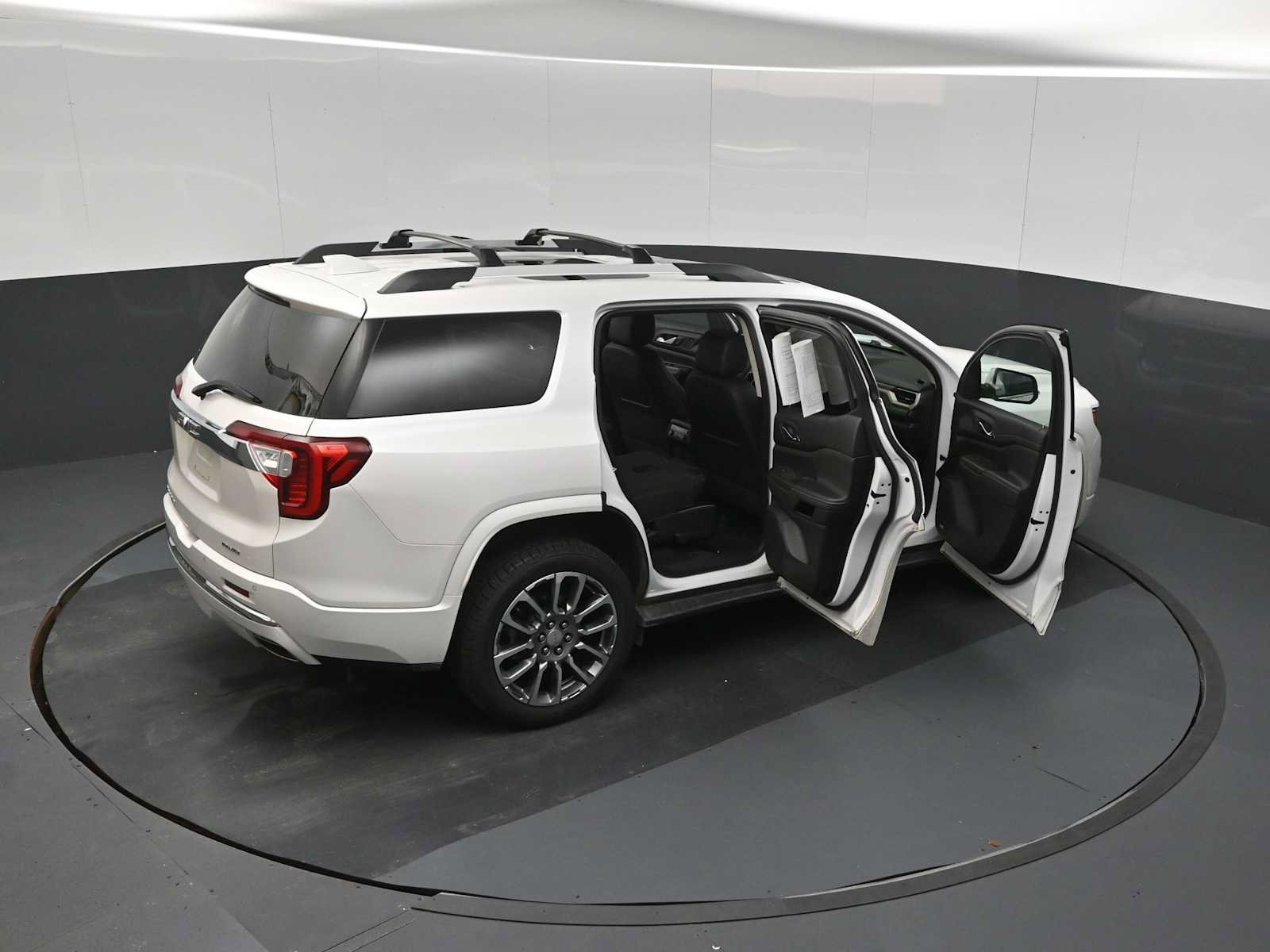 Used 2022 GMC Acadia Denali w/ Denali Ultimate Package AWD/4WD image 27