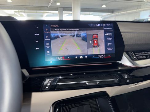 Certified 2025 BMW X2 xDrive28i w/ Premium Package image 27