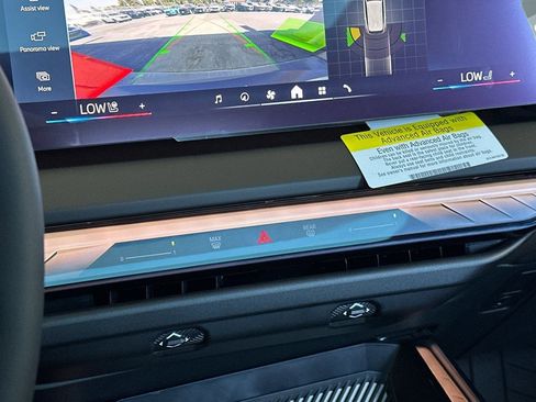 Used 2025 BMW X3 xDrive30i w/ Convenience Package image 23