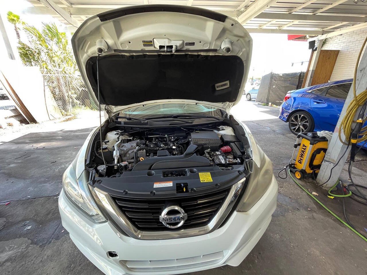 Used 2017 Nissan Altima 2.5 S w/ Power Driver Seat Package FWD image 11