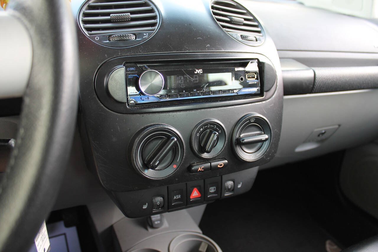 Used 2001 Volkswagen Beetle Sport FWD image 31
