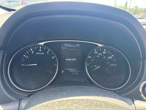 Used 2016 Nissan Rogue SL w/ SL Premium Package AWD/4WD image 9