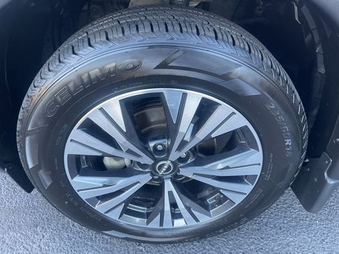 Certified 2023 Nissan Rogue SV image 23