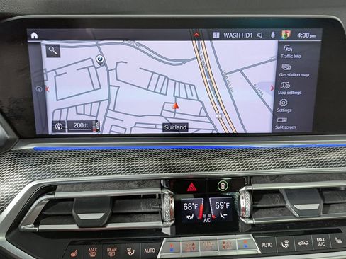 Used 2019 BMW X5 xDrive50i w/ M Sport Package image 21