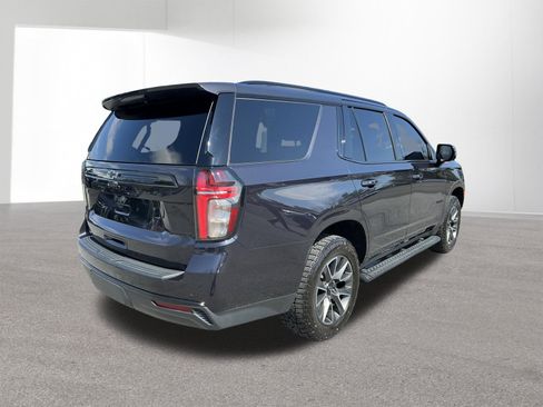 Used 2023 Chevrolet Tahoe Z71 w/ Luxury Package AWD/4WD image 3