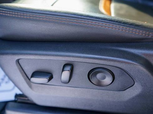 Used 2025 GMC Sierra 2500 AT4 image 20