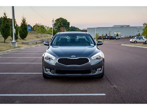 Used 2015 Kia Cadenza Premium image 9