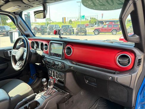 Used 2021 Jeep Gladiator Rubicon AWD/4WD image 20