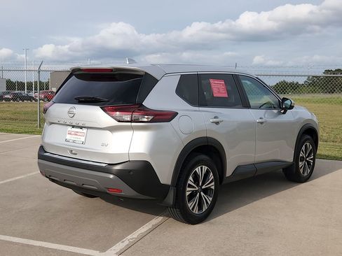 Certified 2023 Nissan Rogue SV image 11