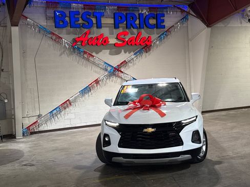 Used 2019 Chevrolet Blazer LT FWD image 2
