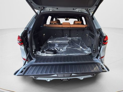 New 2026 BMW X5 xDrive40i w/ M Sport Package image 25