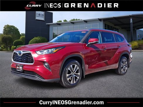 Used 2020 Toyota Highlander XLE image 1