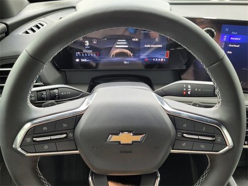 New 2025 Chevrolet Traverse LT w/ Driver Confidence Package image 21