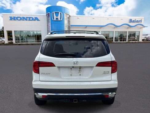 Used 2017 Honda Pilot Elite image 4
