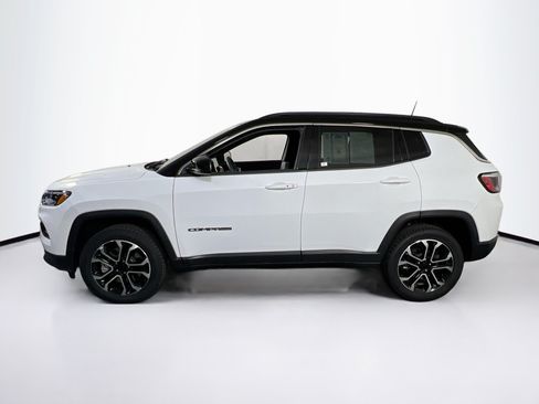 Used 2023 Jeep Compass Limited w/ Sun and Sound Group AWD/4WD image 8