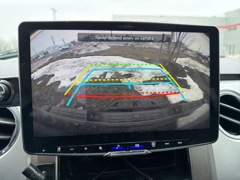 Used 2018 Toyota Tundra Platinum image 7