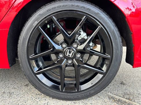 Used 2023 Honda Civic Sport image 28