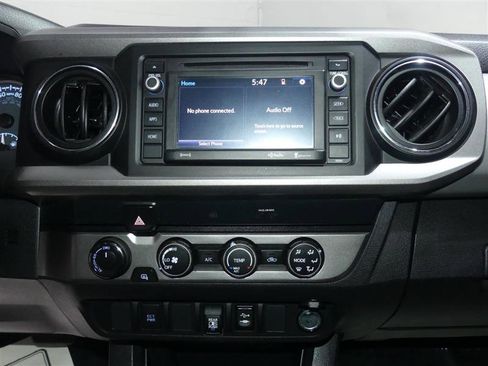 Used 2019 Toyota Tacoma SR5 image 32