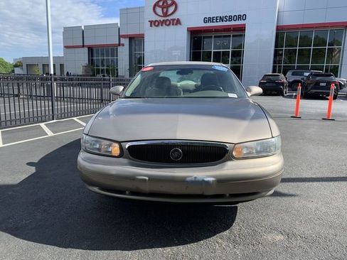 Used 2003 Buick Century Custom image 3