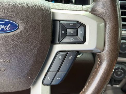 Used 2019 Ford F150 King Ranch w/ Equipment Group 601A Luxury AWD/4WD image 10