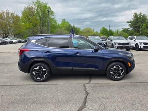 Certified 2024 Kia Seltos EX AWD/4WD image 9
