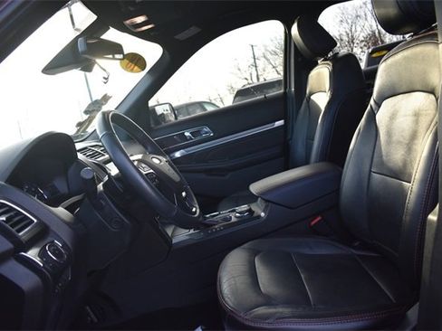 Used 2018 Ford Explorer Sport w/ Equipment Group 401A image 25