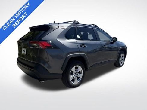 Used 2020 Toyota RAV4 XLE w/ Convenience Package image 3
