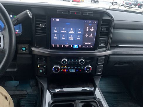 Certified 2024 Ford F250 Lariat w/ Black Appearance Package image 8