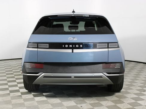 Used 2024 Hyundai Ioniq 5 SE RWD image 37