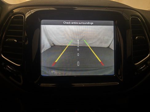 Used 2019 Jeep Compass Limited w/ Safety & Security Group image 26