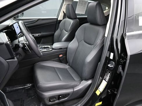 Used 2024 Lexus NX 250 FWD w/ Towing Package (2000 Lbs) image 15