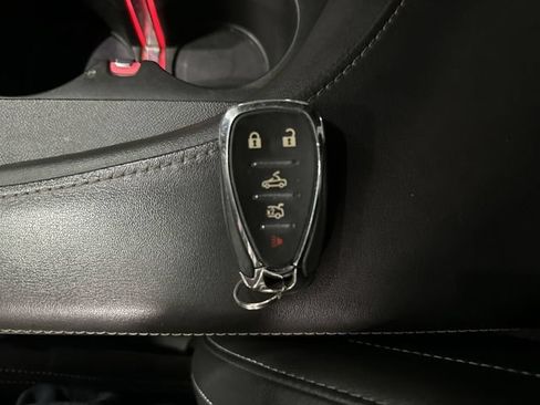 Used 2022 Chevrolet Camaro SS RWD image 33