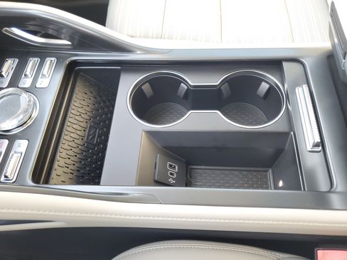 New 2026 Lincoln Nautilus Reserve image 27