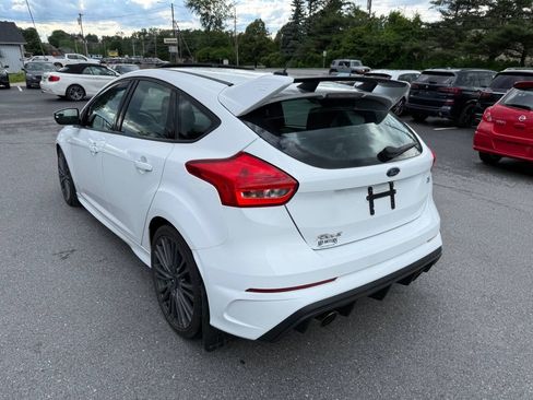 Used 2017 Ford Focus RS AWD/4WD image 10