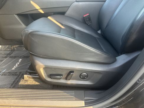 Certified 2023 Nissan Rogue SV w/ SV Premium B Package FWD image 14
