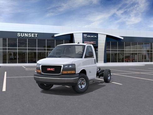 New 2025 GMC Savana 3500 w/ Power Convenience Package image 8