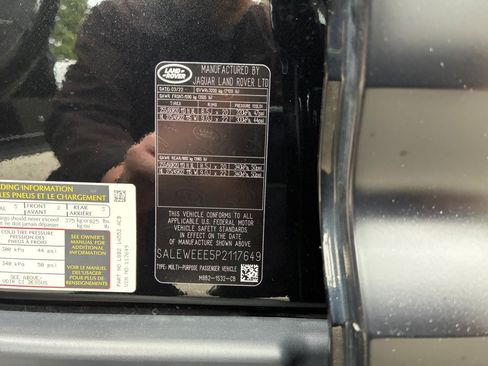 Used 2023 Land Rover Defender 110 AWD/4WD image 35
