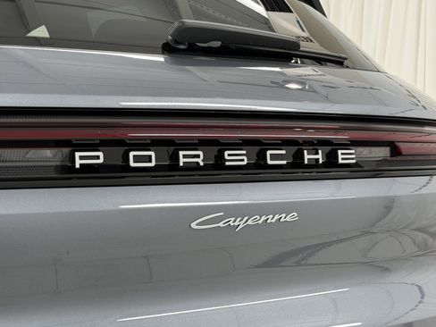 New 2026 Porsche Cayenne image 64