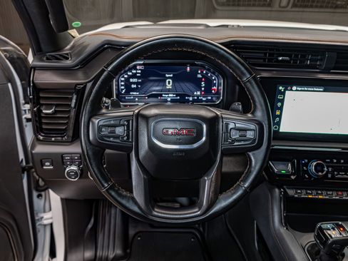 Used 2025 GMC Sierra 1500 AT4 w/ AT4 Premium Package image 19