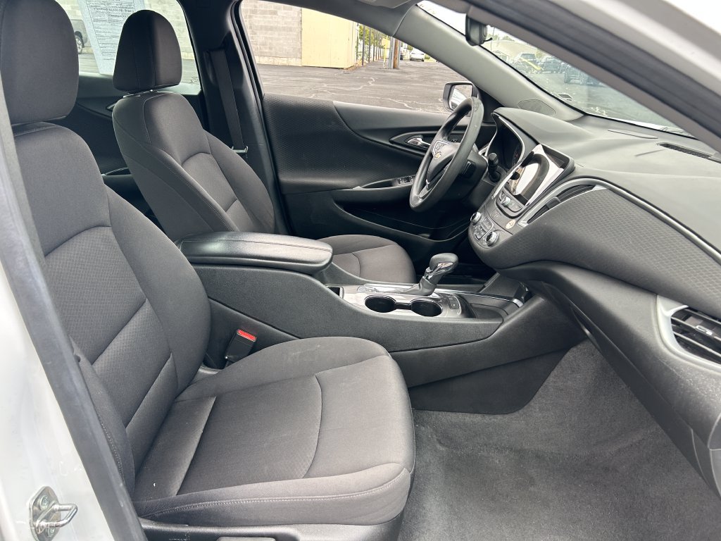Used 2024 Chevrolet Malibu LT FWD image 33
