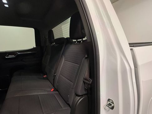 Used 2023 Chevrolet Silverado 1500 LT AWD/4WD image 46